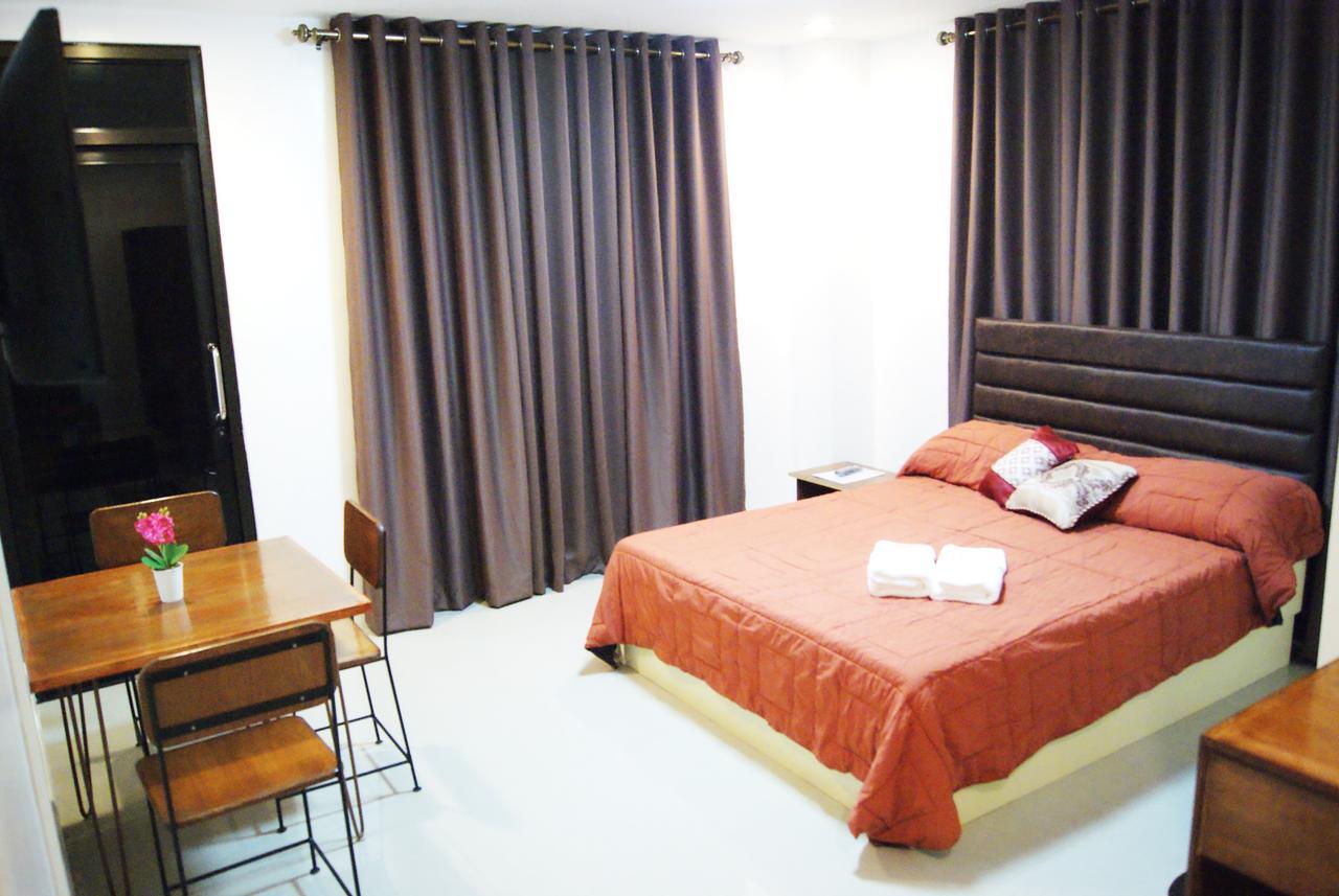 La Trinidad Pension House Kalibo Exteriör bild