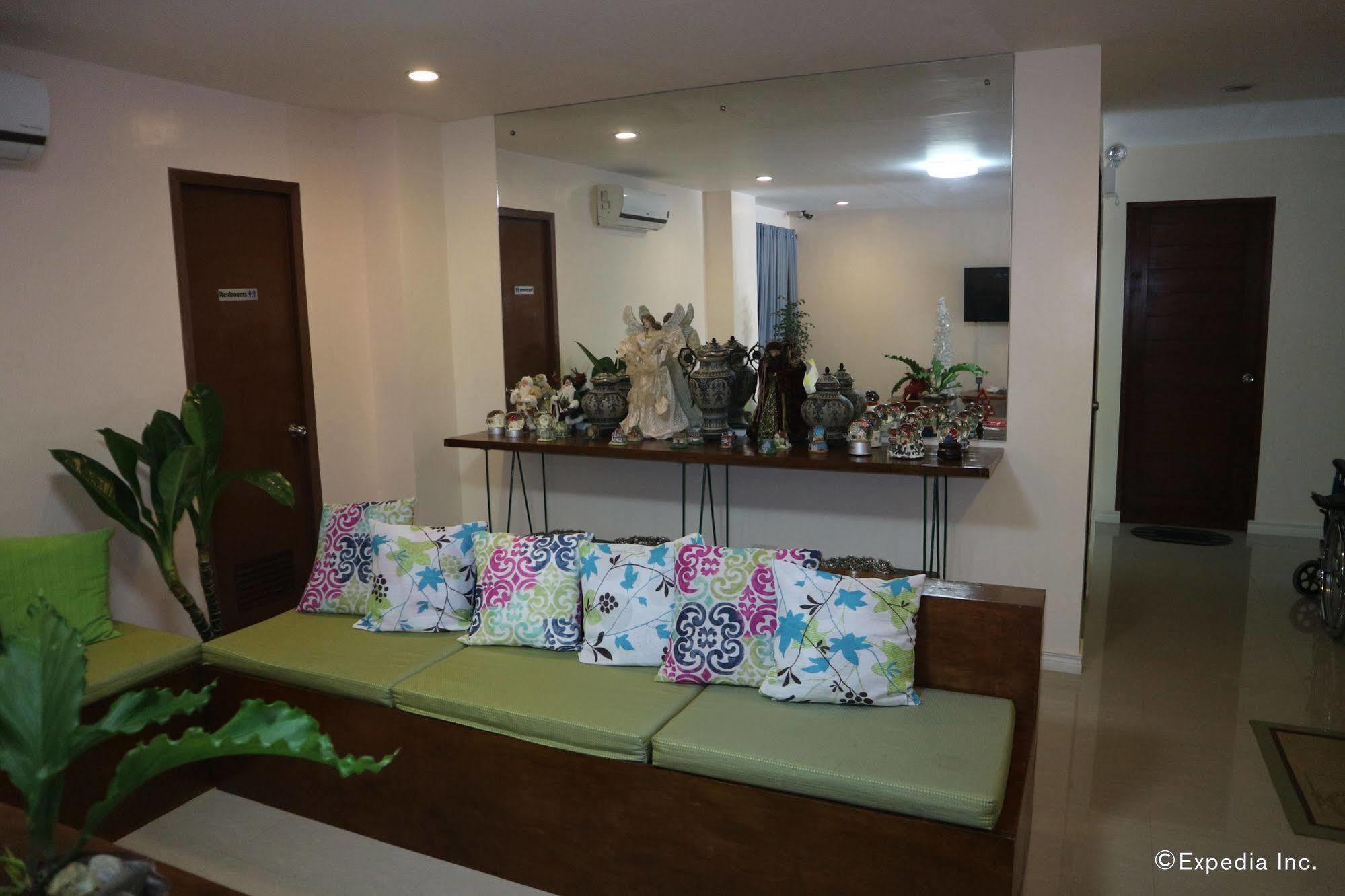 La Trinidad Pension House Kalibo Exteriör bild