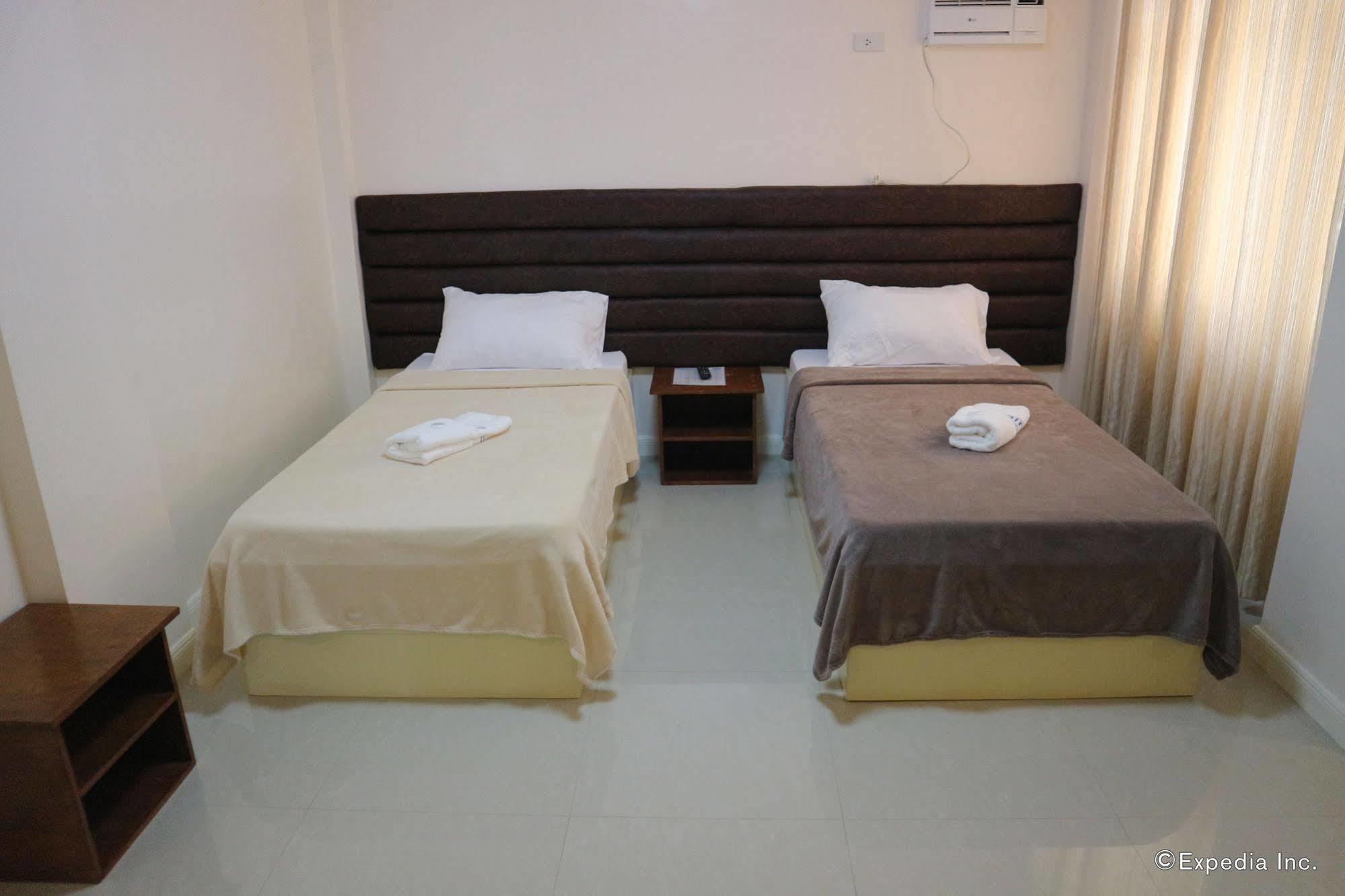 La Trinidad Pension House Kalibo Exteriör bild
